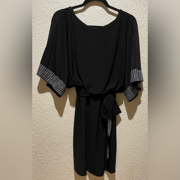 SOLD Jessica Howard Embellished Matte Jersey Cocktail Dress Black Silver Size 6 - Picture 4 of 10